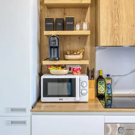 Uriel's - 1 Bedroom Penthouse By Solea Апартаменты Слима