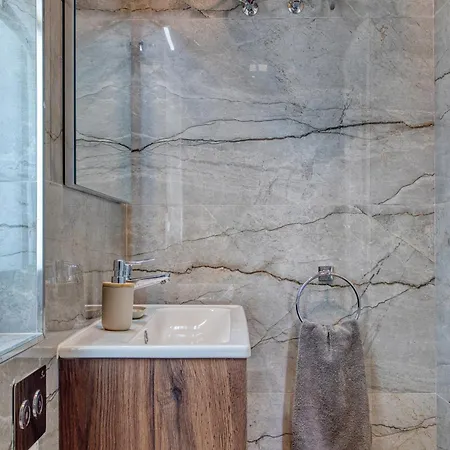 Uriel's - 1 Bedroom Penthouse By Solea Апартаменты