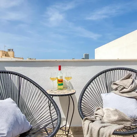 Uriel's - 1 Bedroom Penthouse By Solea