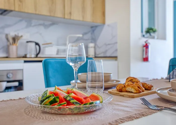 Uriel's - 1 Bedroom Penthouse By Solea