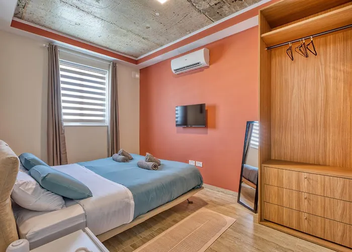 Uriel's - 1 Bedroom Penthouse By Solea