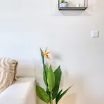 Uriel's - 1 Bedroom Penthouse By Solea 아파트